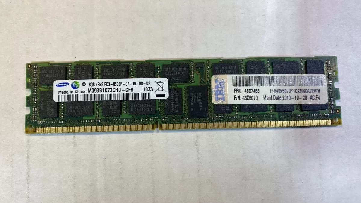 Memoria Servidor 8GB 4Rx8 PC3-8500R ECC REG M393B1K73CH0-CF8 Retirado de equipo en uso