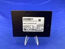 MZ-QLB7T60 Samsung PM983 7.68TB 2.5IN PCIe NVMe U.2 SSD MZQLB7T6HMLA - Used