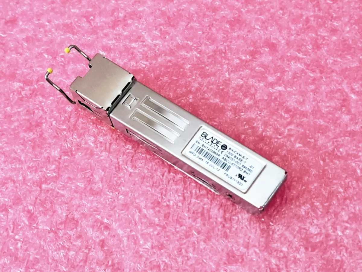 Genuino IBM/BLADE 1GE BN-CKM-S-T 81Y1620 1000BASE-T RJ-45 ETHERNET SFP
