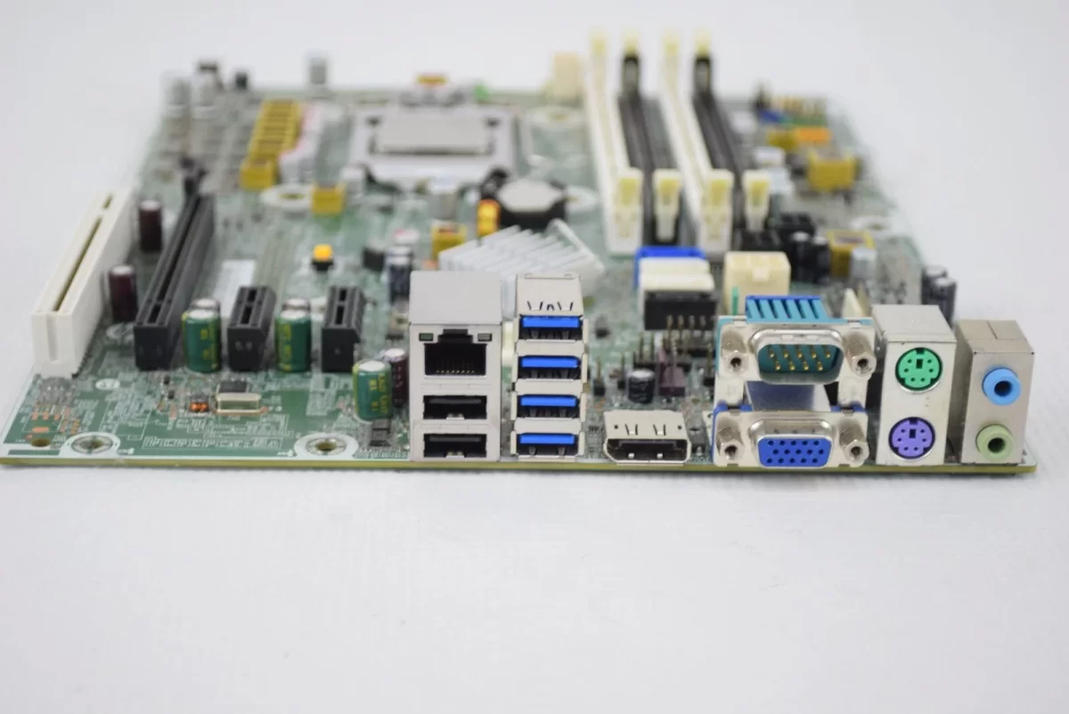 Placa HP 656961-001 657239-001 para 6300 Pro LGA 1155/Socket H2 DDR3 Retirado de Equipo en uso Garantia : 12 Meses PRODUCTO DE SEGUNDO USO