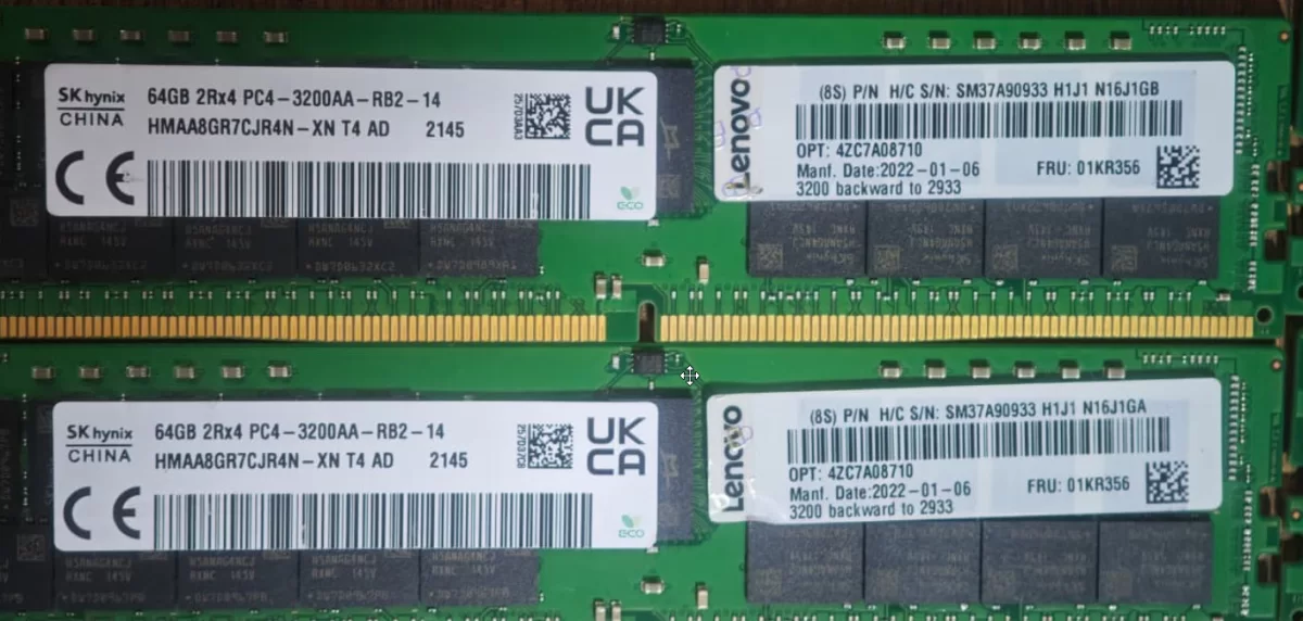 Lenovo 4ZC7A08710 64GB DDR4PC4-3200AA 01KR356 HMAA8GR7CJR4N-XN - Producto Usado