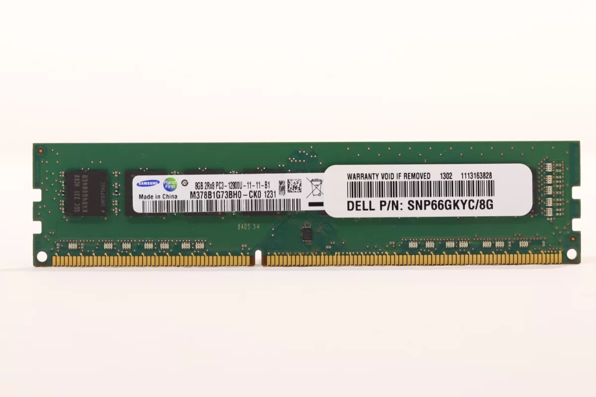 Memoria Samsung 8GB DDR3 PC3-12800U 240-Pin DIMM UM378B1G73QH0-CK0